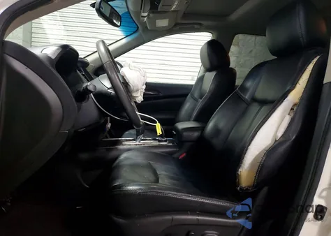 2016 Nissan Pathfinder S z USA, uszkodzony, nr VIN 5N1AR2MM1GC662516